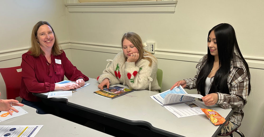 FWSF volunteerism—Financial literacy & finance careers